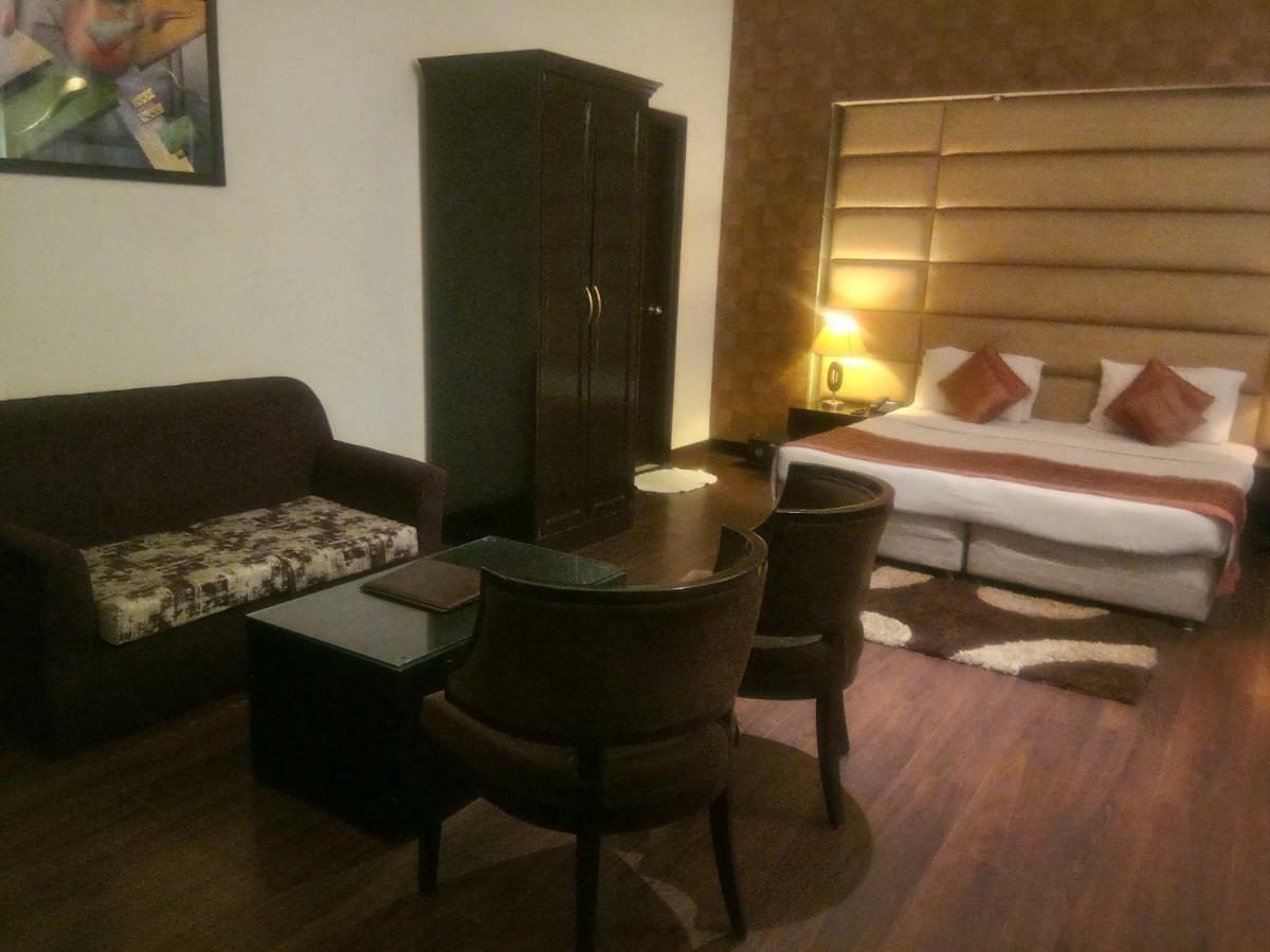 Hotel Comfort Zone New Delhi Luaran gambar